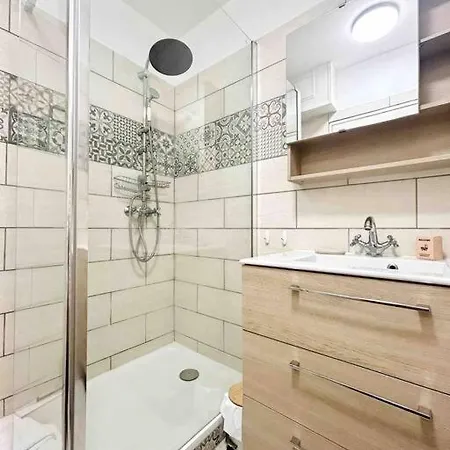 Apartment Le Square Pauline, 4 Prs, Jardin, 300m *